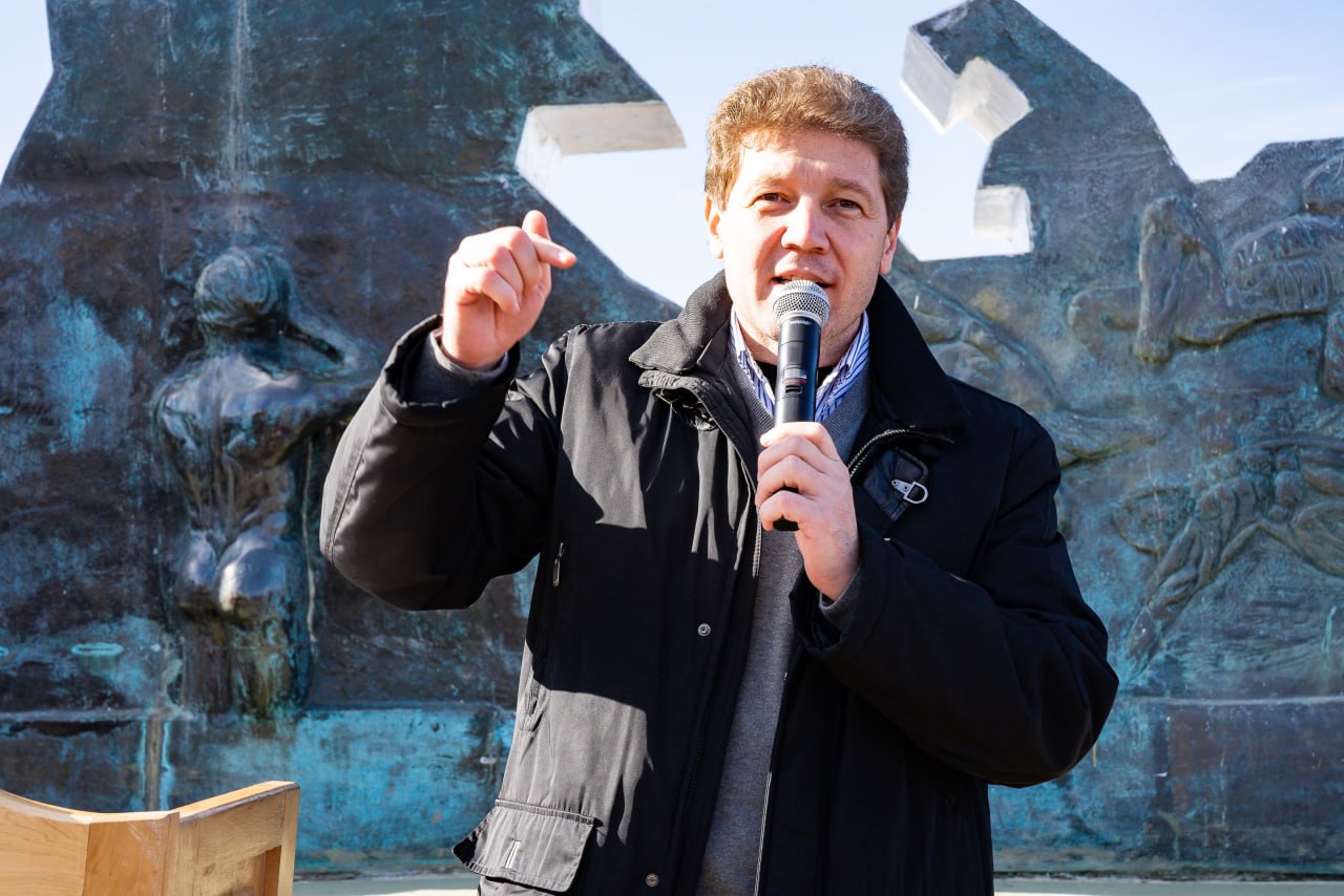 “TIERRA DEL FUEGO ES UNA ZONA DE PAZ, NO NECESITAMOS BASES MILITARES EXTRANJERAS”